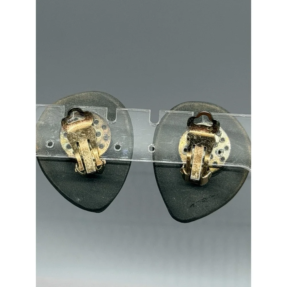 Vintage Tear Drop Faceted Glass Center Stone Clip On Earrings Black Gold Tone